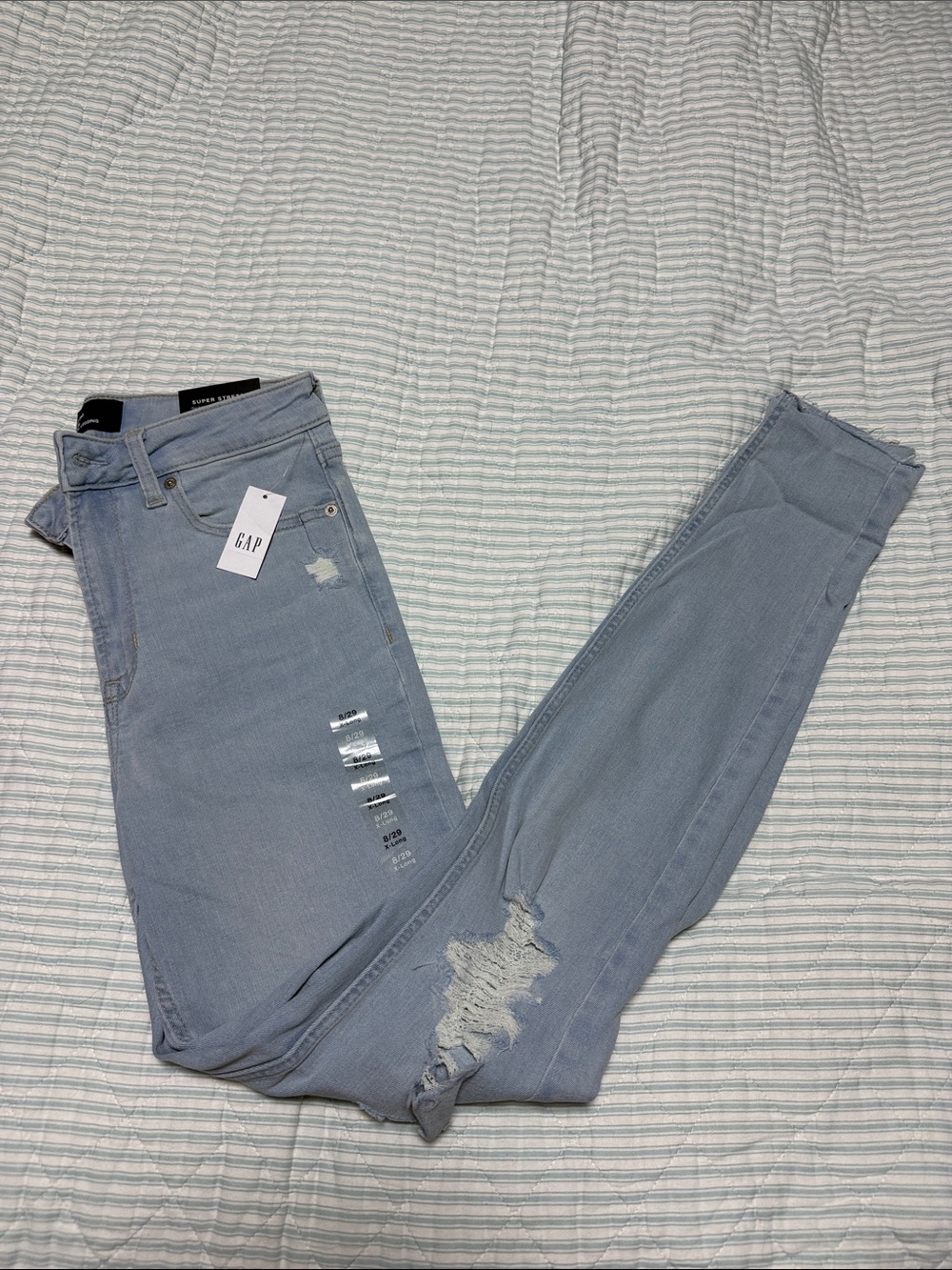 GAP Factory Light Blue Distressed Skinny Jeans size 8/29 x-long